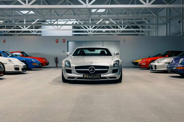 Mercedes-Benz SLS AMG